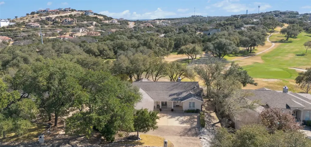 108 Spellbrook Lane, Lakeway
