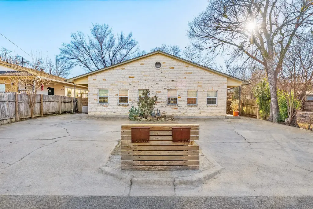 6109 Caddie Street A & B, Austin