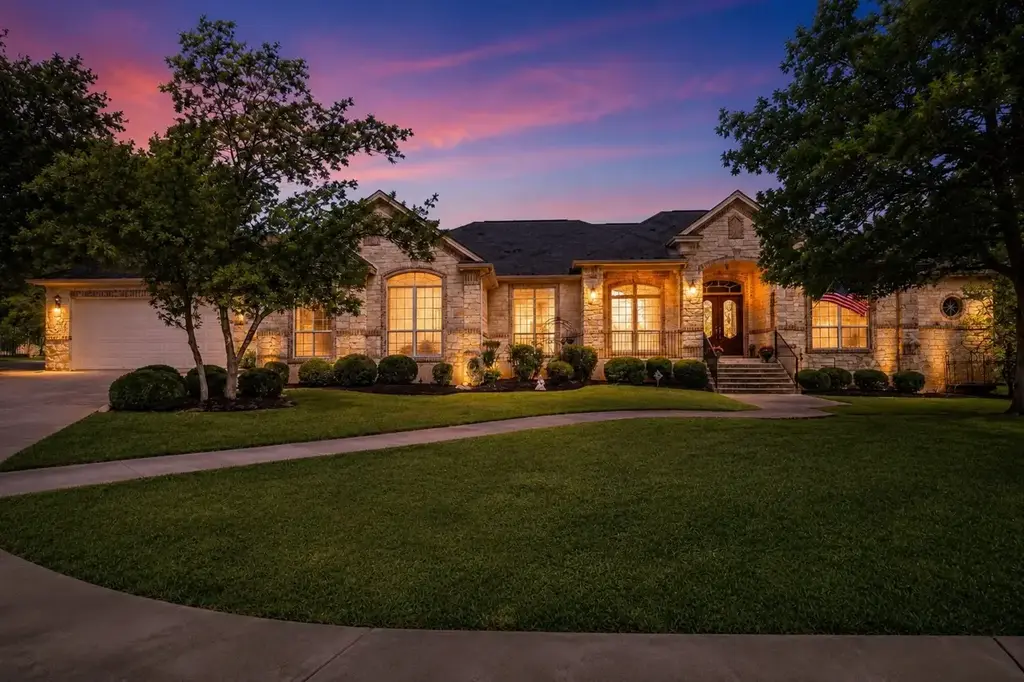 205 W Majestic Oak Lane, Georgetown
