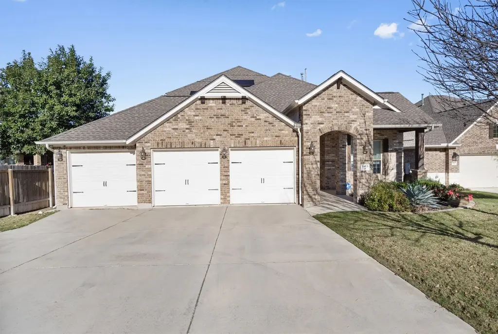 1413 Amarone Drive, Leander