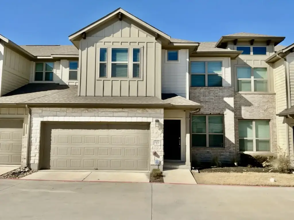 2500 Forest Creek Drive 702, Round Rock