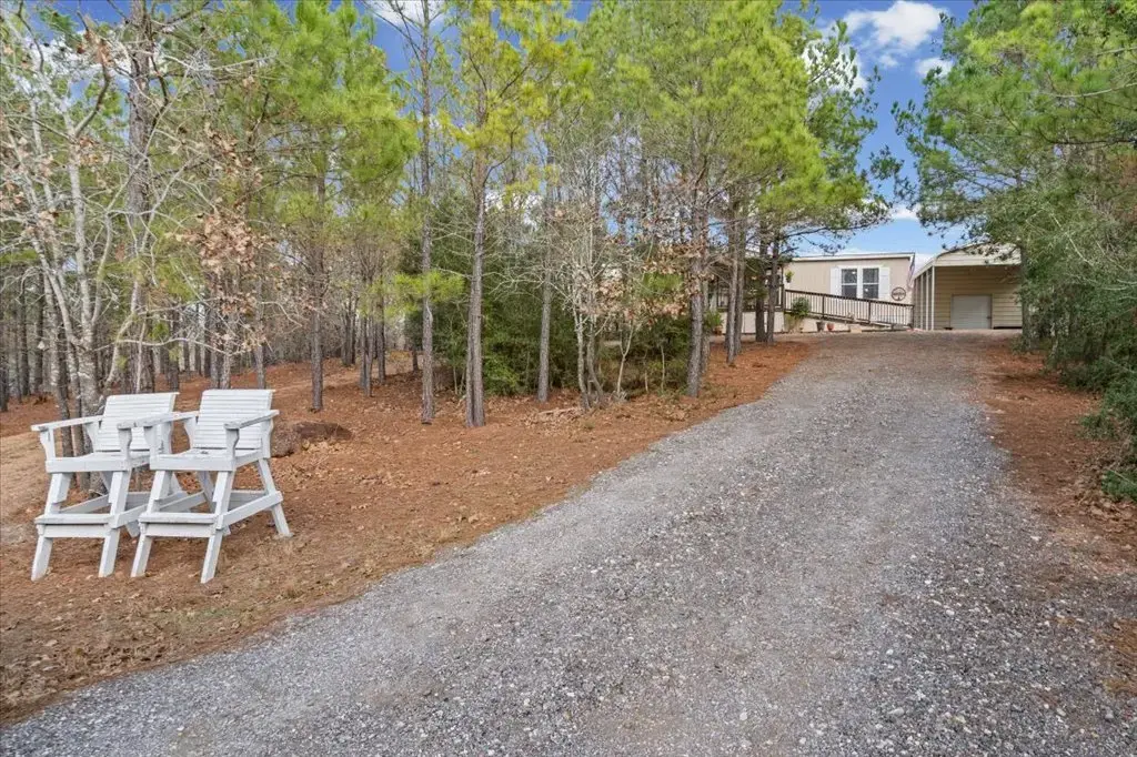 198 Pine Shadows Lane, Bastrop