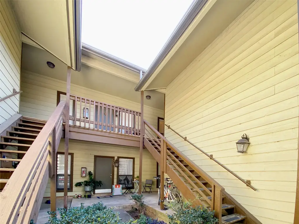 1620 Waterston Avenue 105, Austin