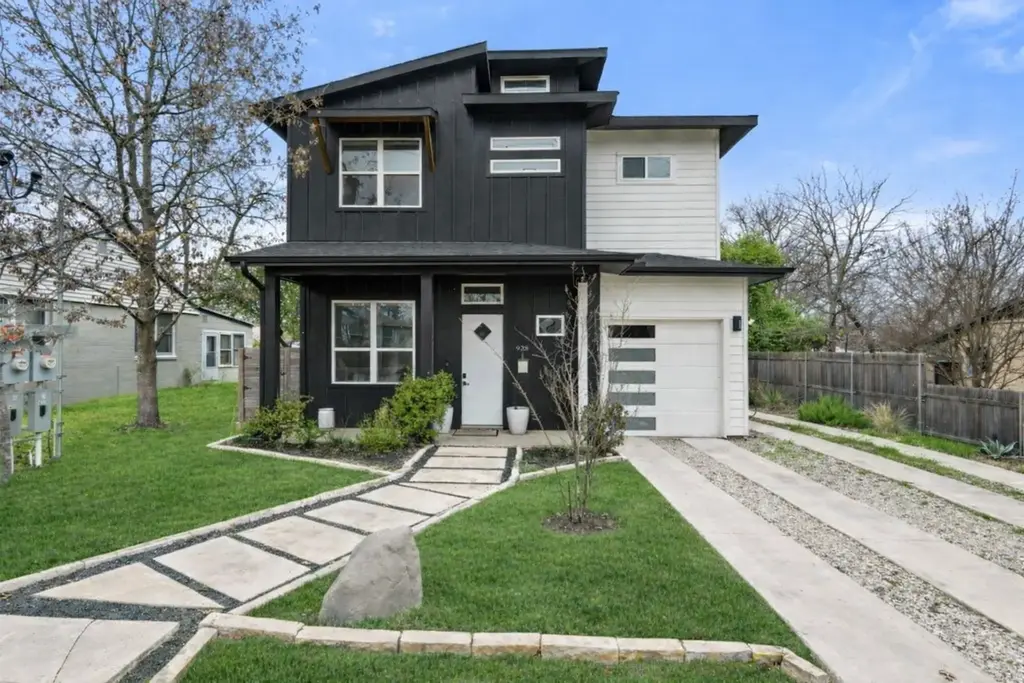 928 E 53rd 1/2 Street 1, Austin