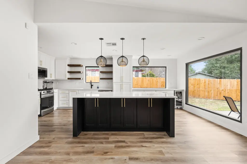 612 Meadowbrook Drive, Georgetown
