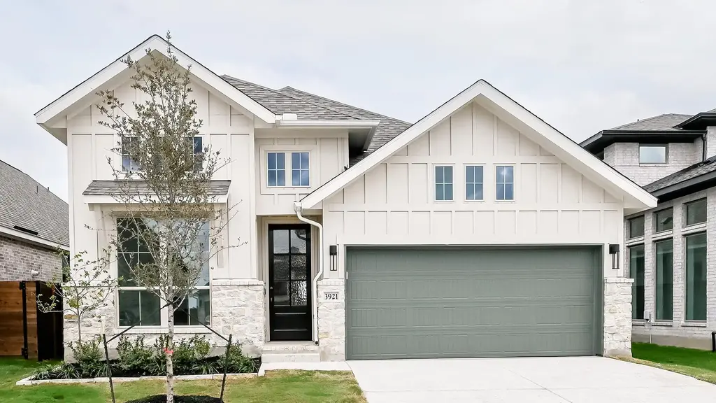 3921 Melody Road, Lockhart