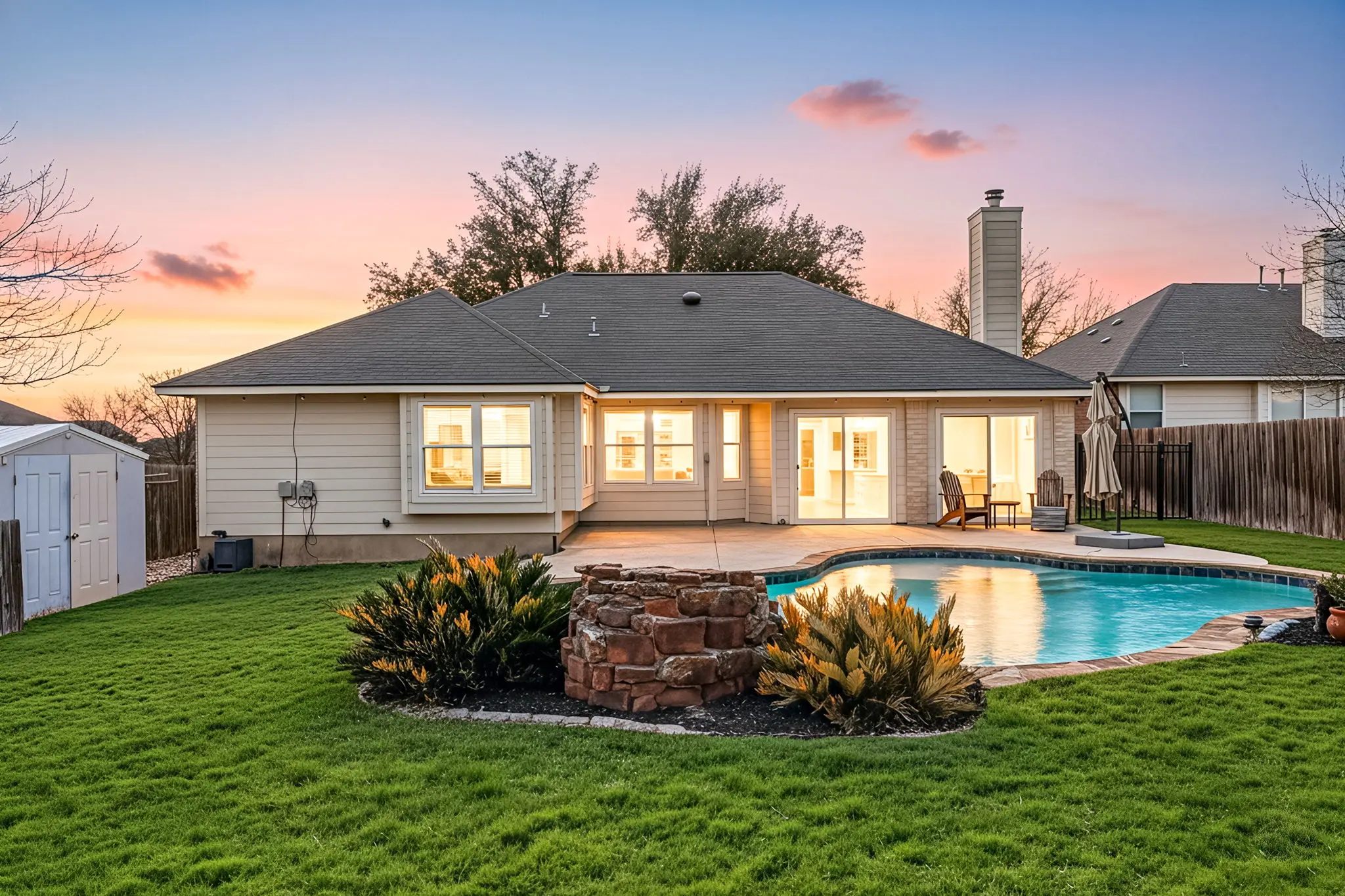 Photo of Listing #3105176