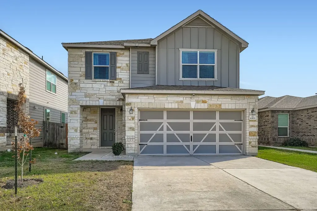6313 Carriage Pines Drive, Del Valle