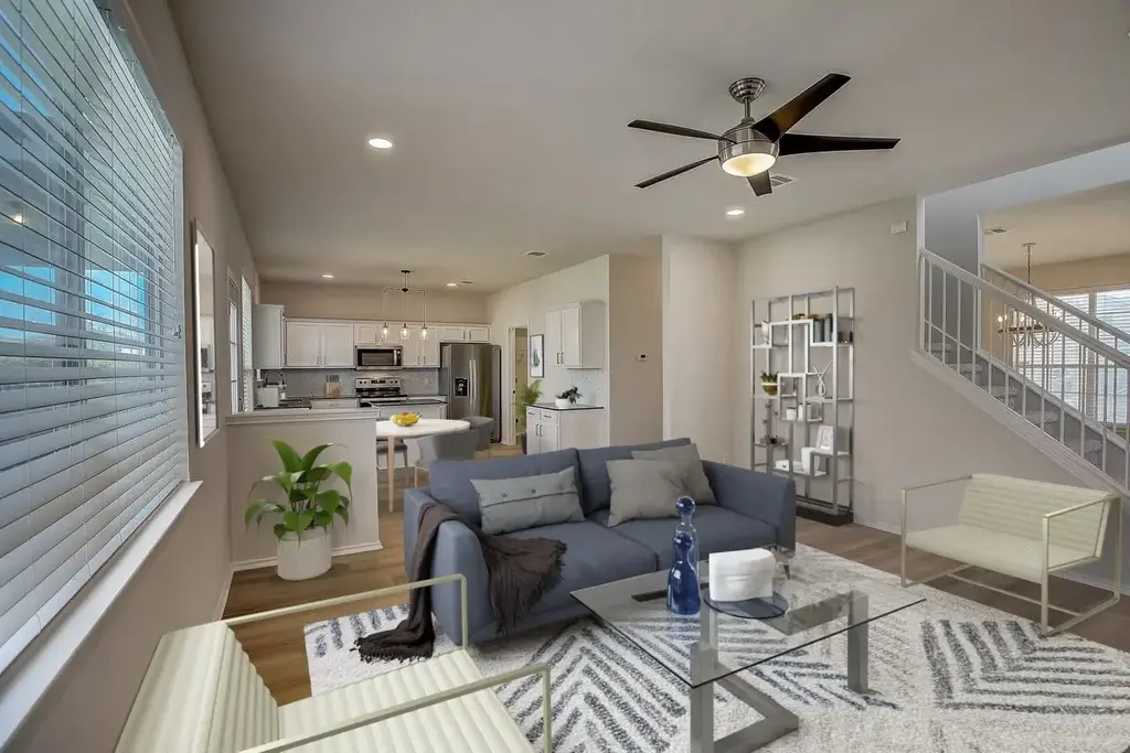 12300 Dwight Eisenhower Street, Manor