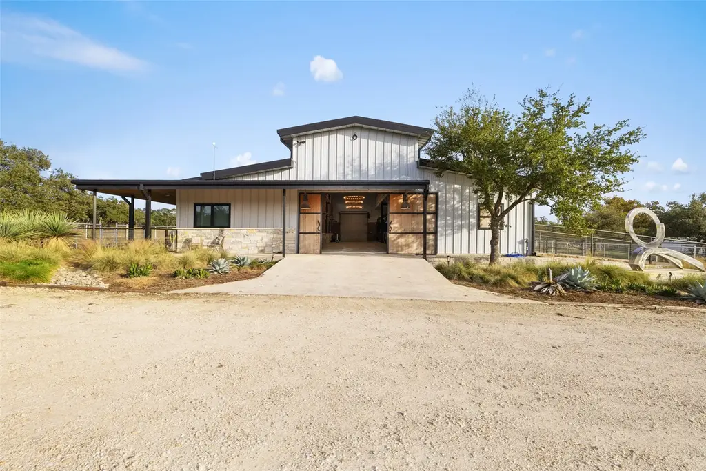 751 Prochnow Road, Dripping Springs