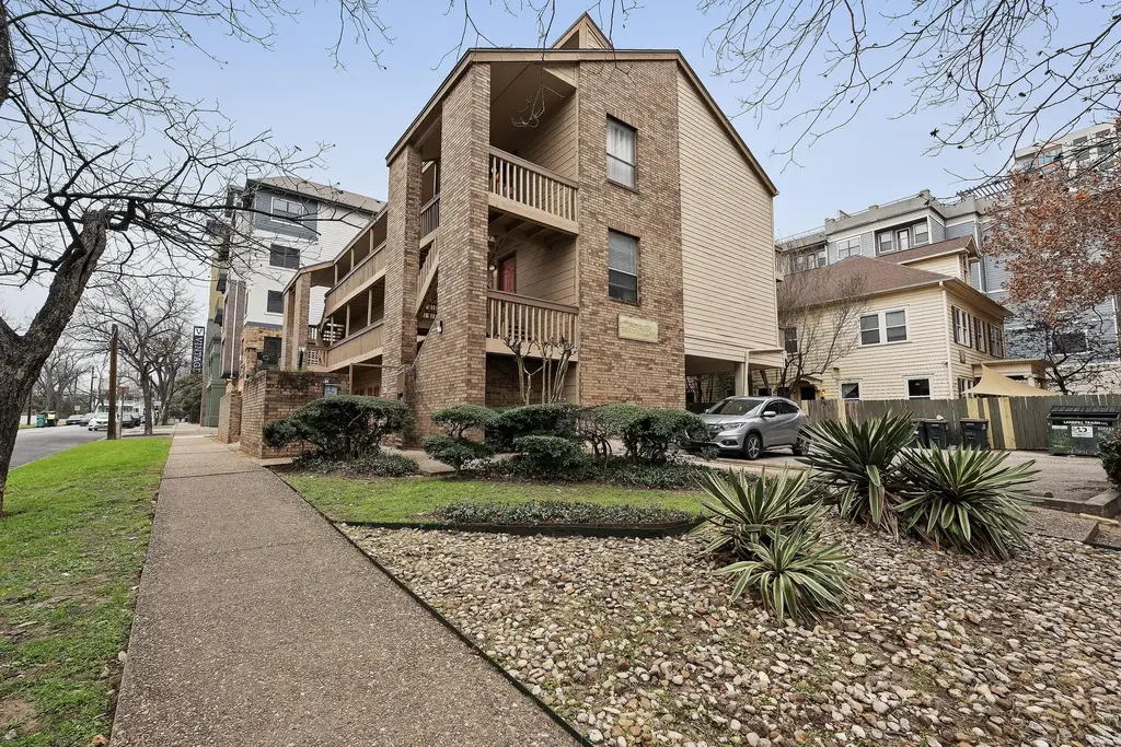 2210 Pearl Street 305, Austin