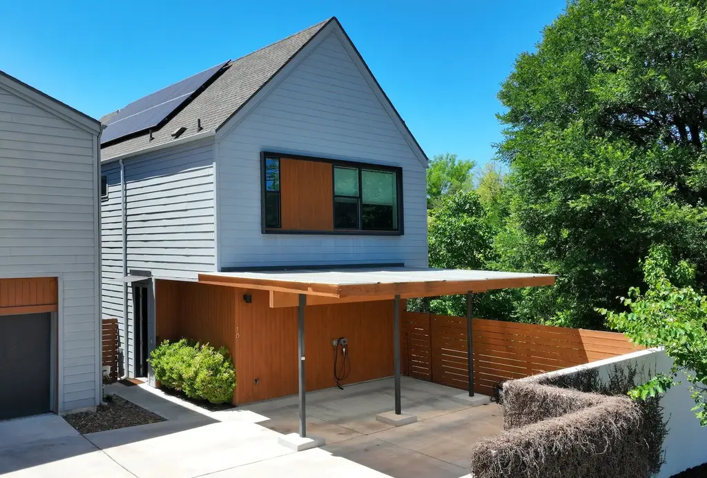 4006 Airport Boulevard 18, Austin