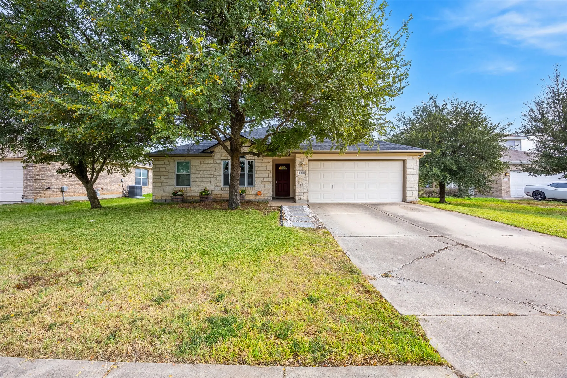 Photo of Listing #1325197