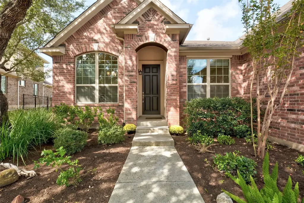 4924 Pyrenees Pass, Bee Cave