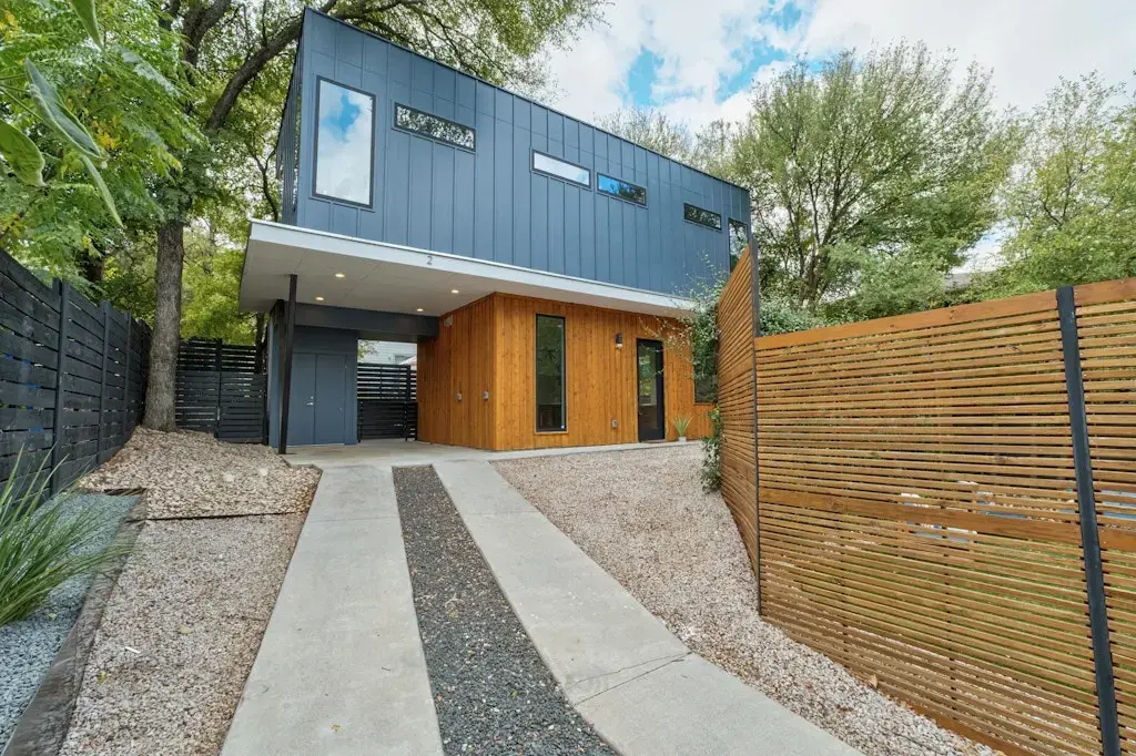 2909 E 13th Street 2, Austin