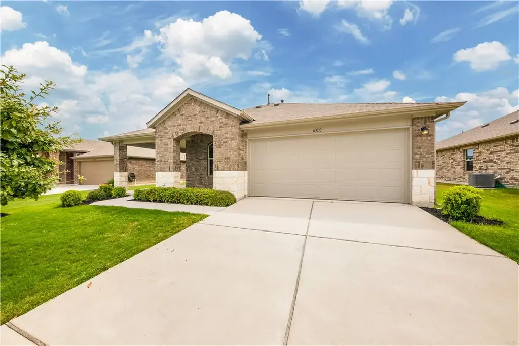 600 Kaluga Trail, Leander
