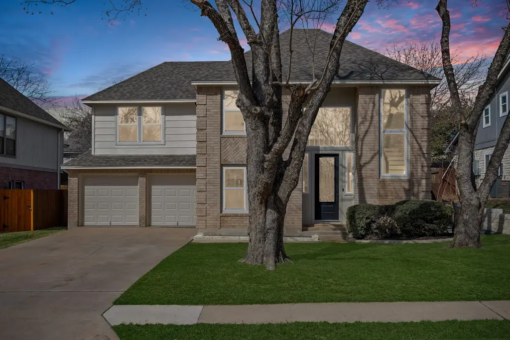 1002 Crestview Street, Round Rock