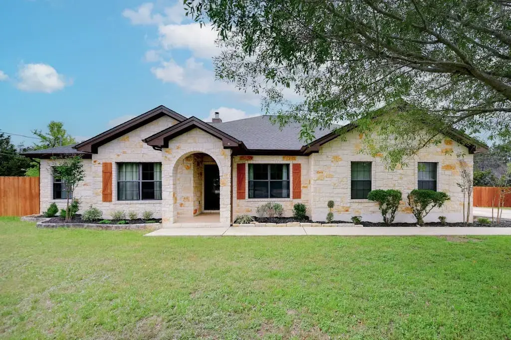 801 Mountain Crest Drive, Wimberley