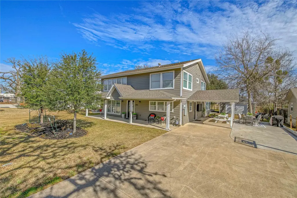 203 Timber Street, College Station