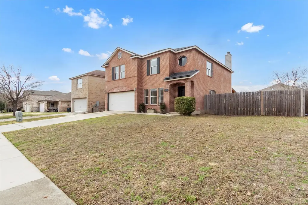 307 Crossland Cove, Leander