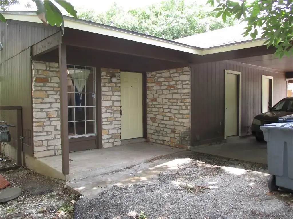 708 Gamez Cove A, Austin