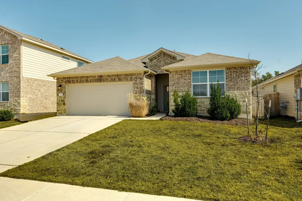 323 Arrowhead Vine Street, Leander