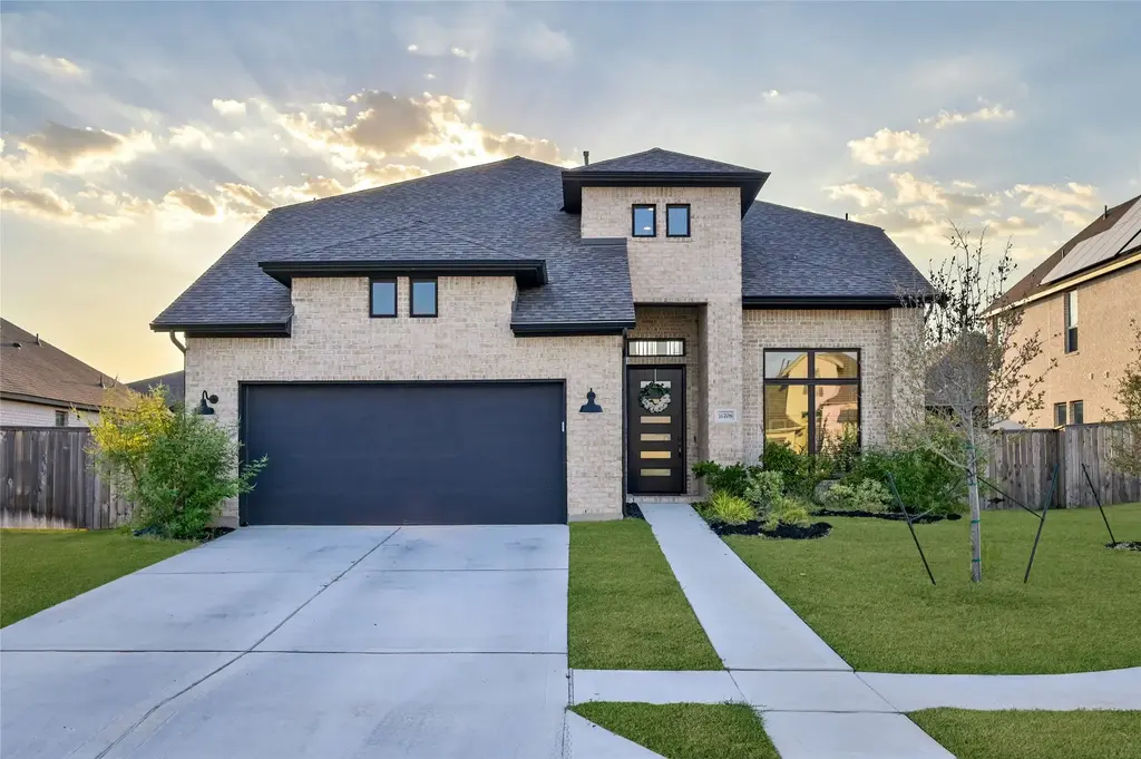 16708 Rakesh Way, Manor