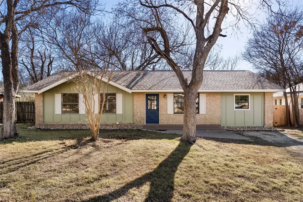 616 Mogonye Lane, Elgin