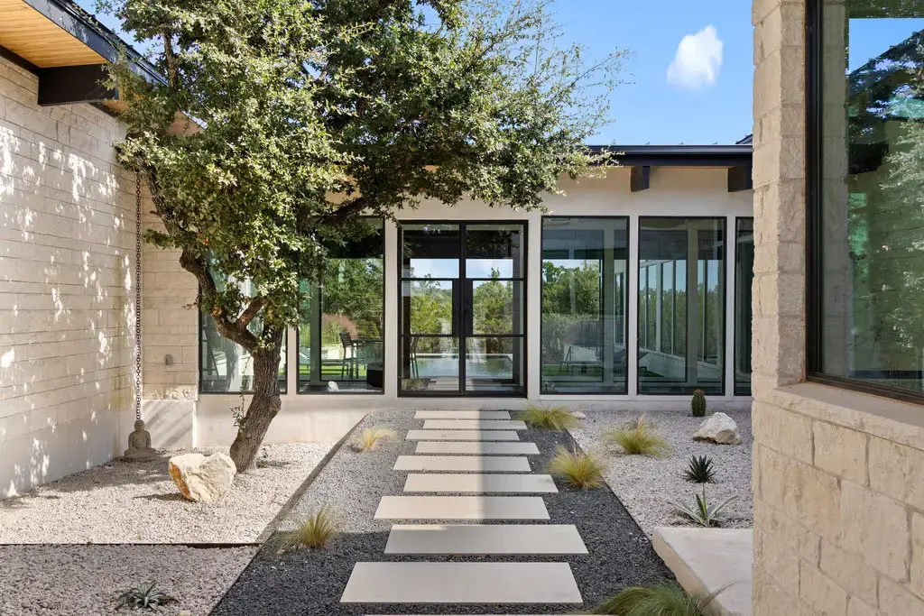 197 Gaucho Way, Dripping Springs