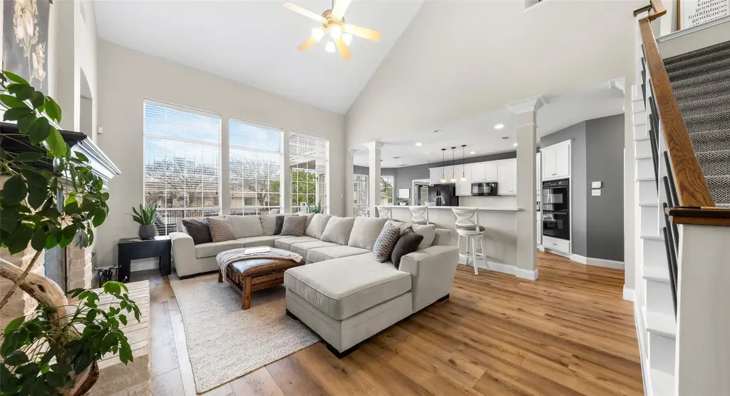 18702 Venture Drive, Point Venture