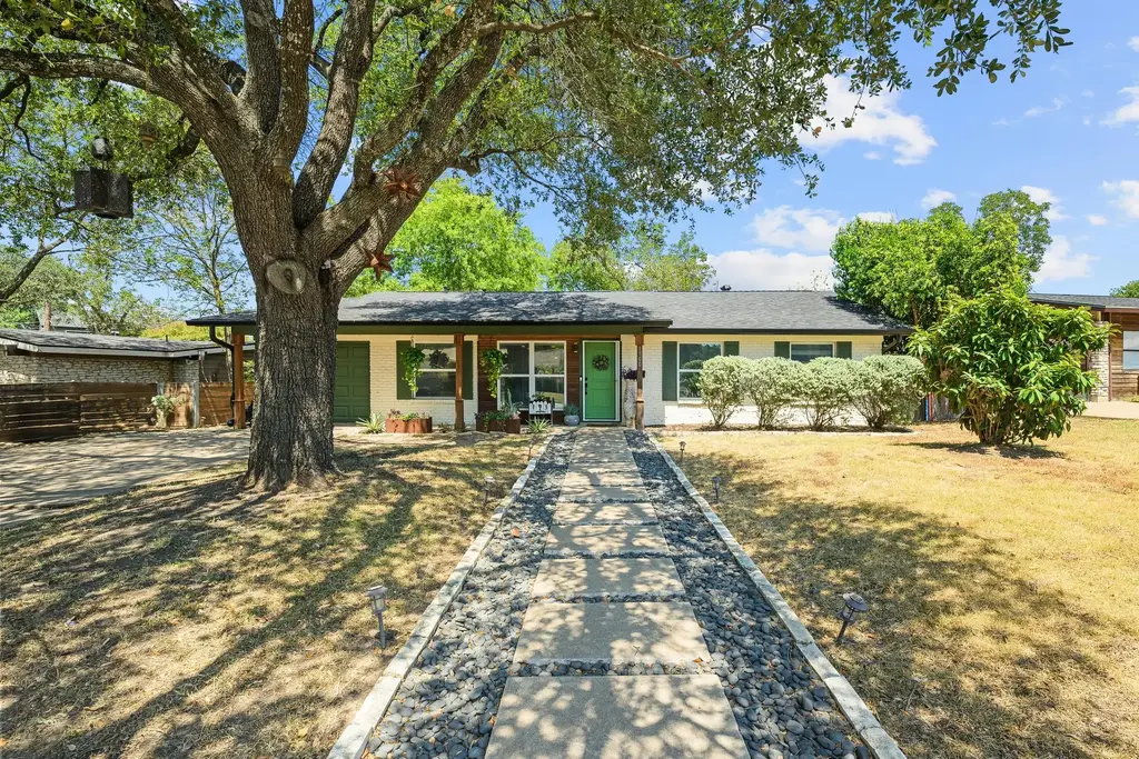 1900 Ohlen Road, Austin
