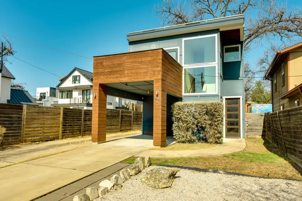 2514 E 4th Street A, Austin