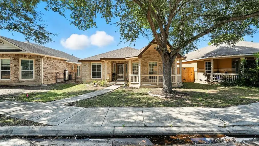 1742 Joy Spring, New Braunfels
