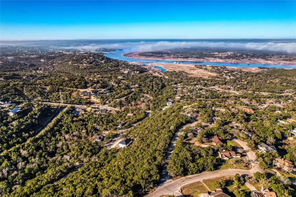 21007 Ridgeview Loop, Lago Vista