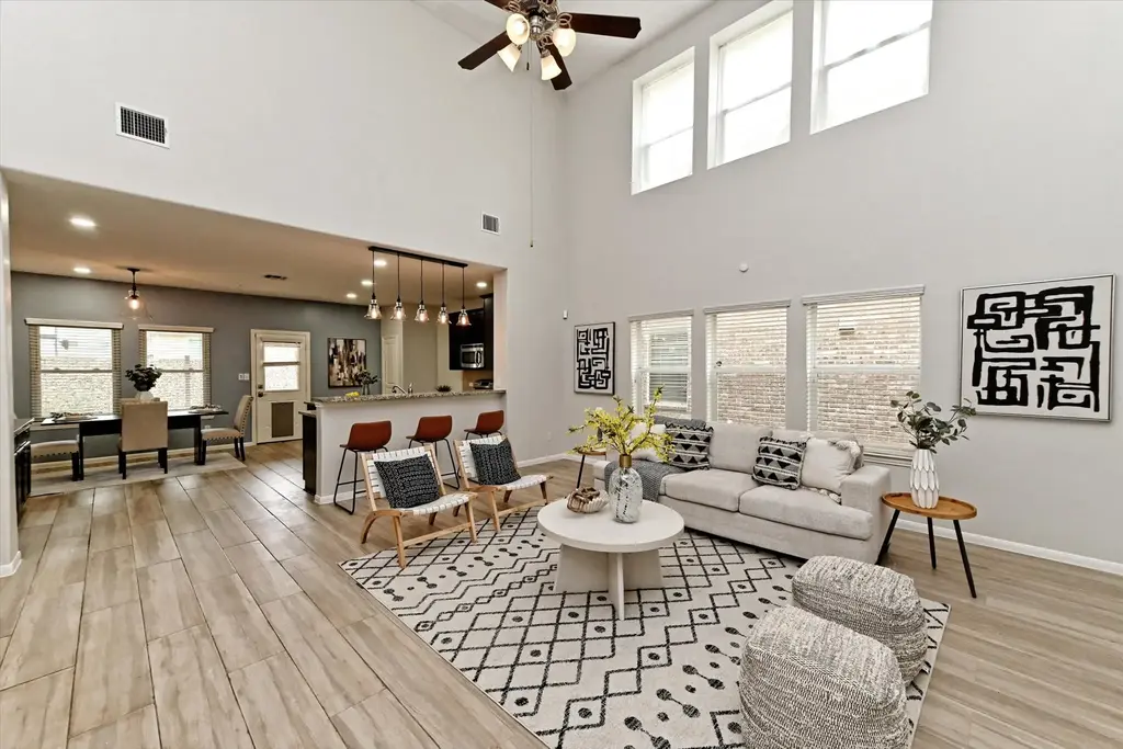 177 Eagle Owl Loop, Leander