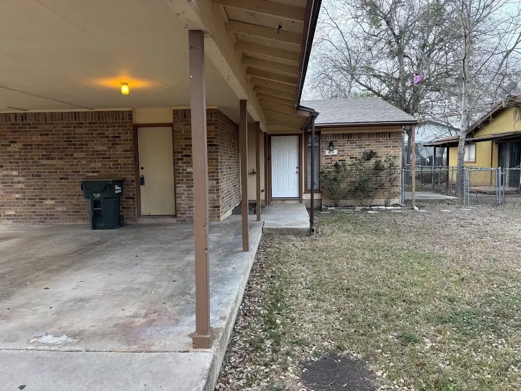 419 Live Oak Street, Kyle