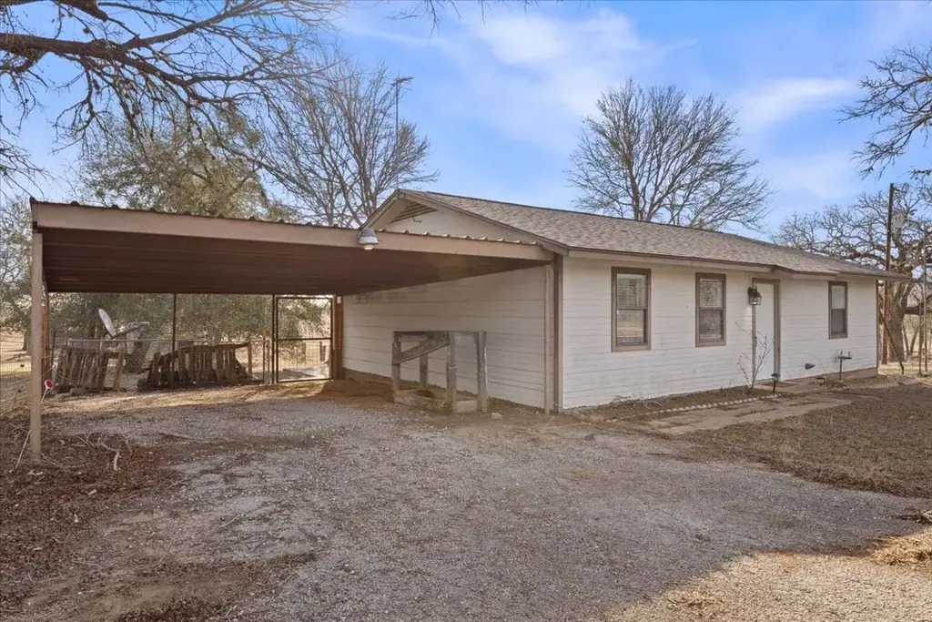 303 Ponderosa Road, Bastrop