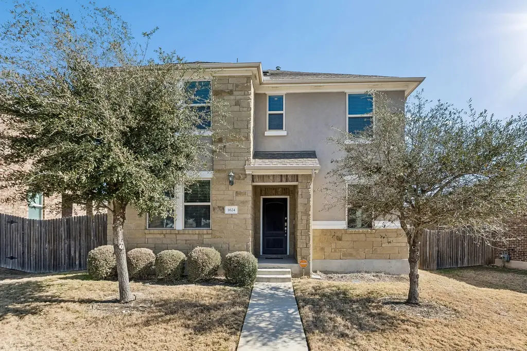 1624 W Broade Street, Leander