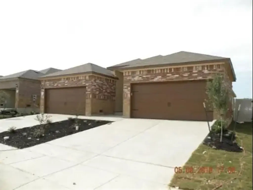 577 Jack Rabbit Lane B, Buda