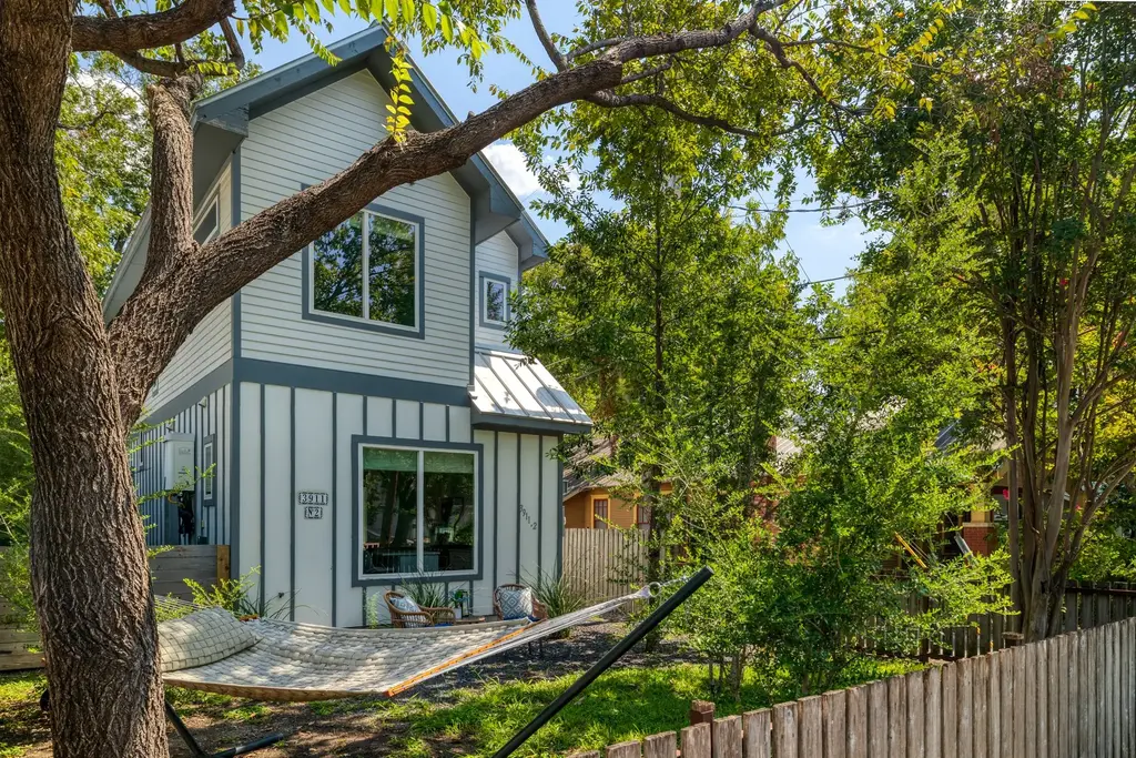 3911 Duval Street 2, Austin