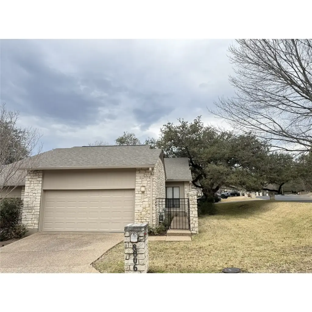 8006 Raintree Place, Austin
