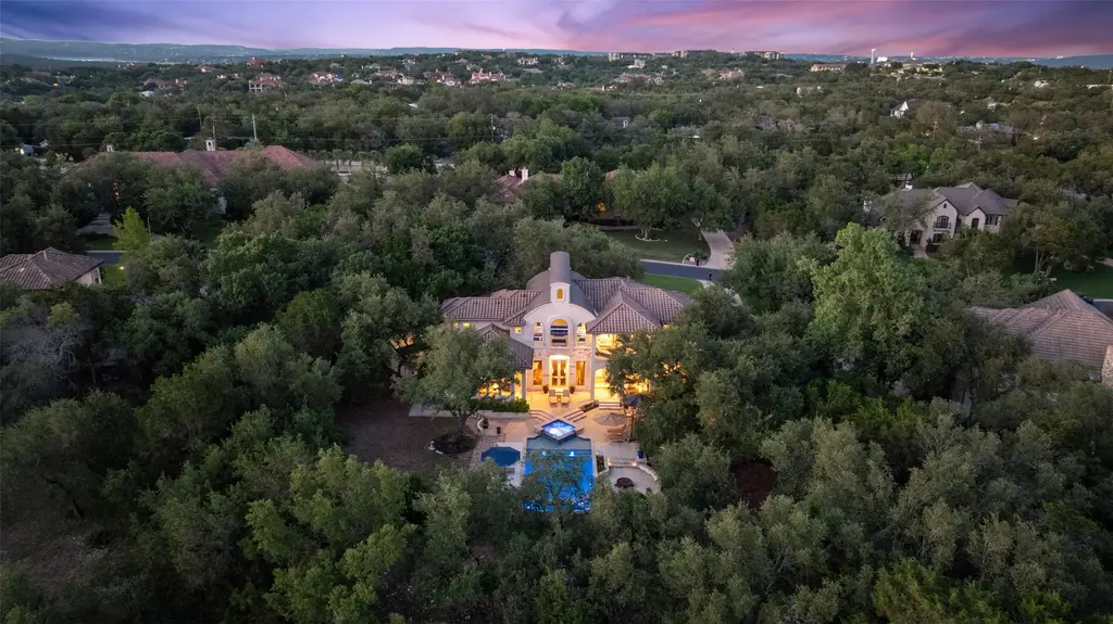 104 Sendera Bonita, Lakeway