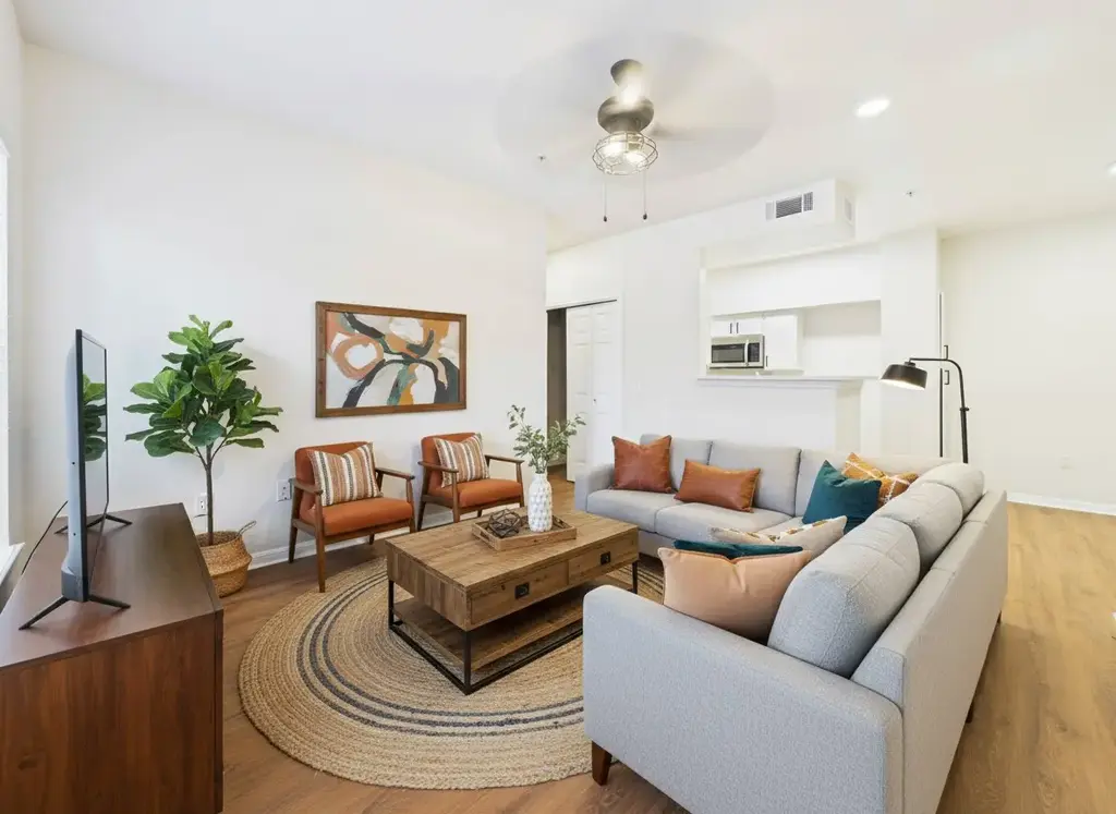 2320 Gracy Farms Lane 323, Austin