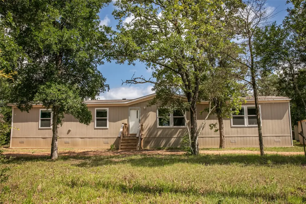 12899 Young Lane, Carmine
