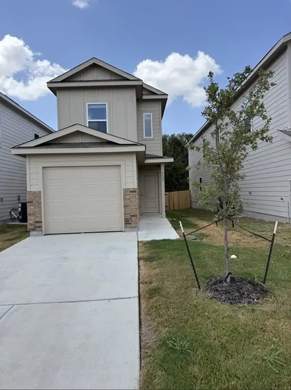 4827 George Cunningham Loop, Temple