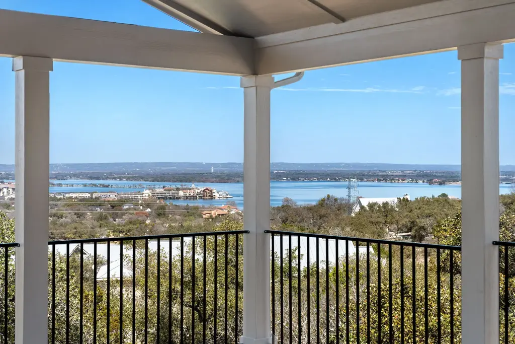 416 Green Leaf, Horseshoe Bay