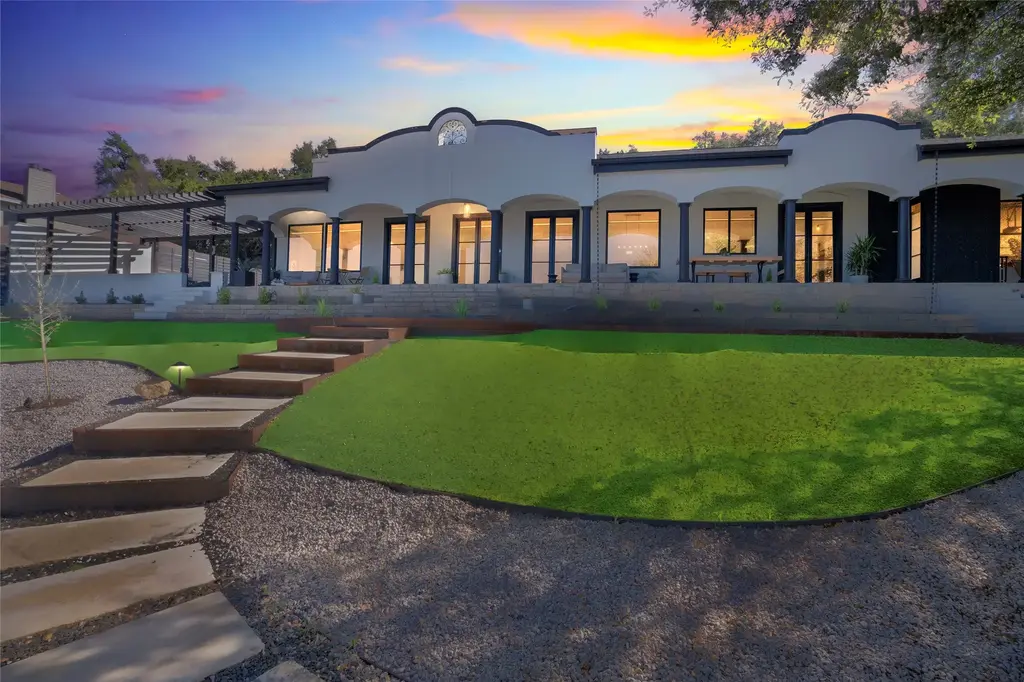401 Rogart Drive, Spicewood