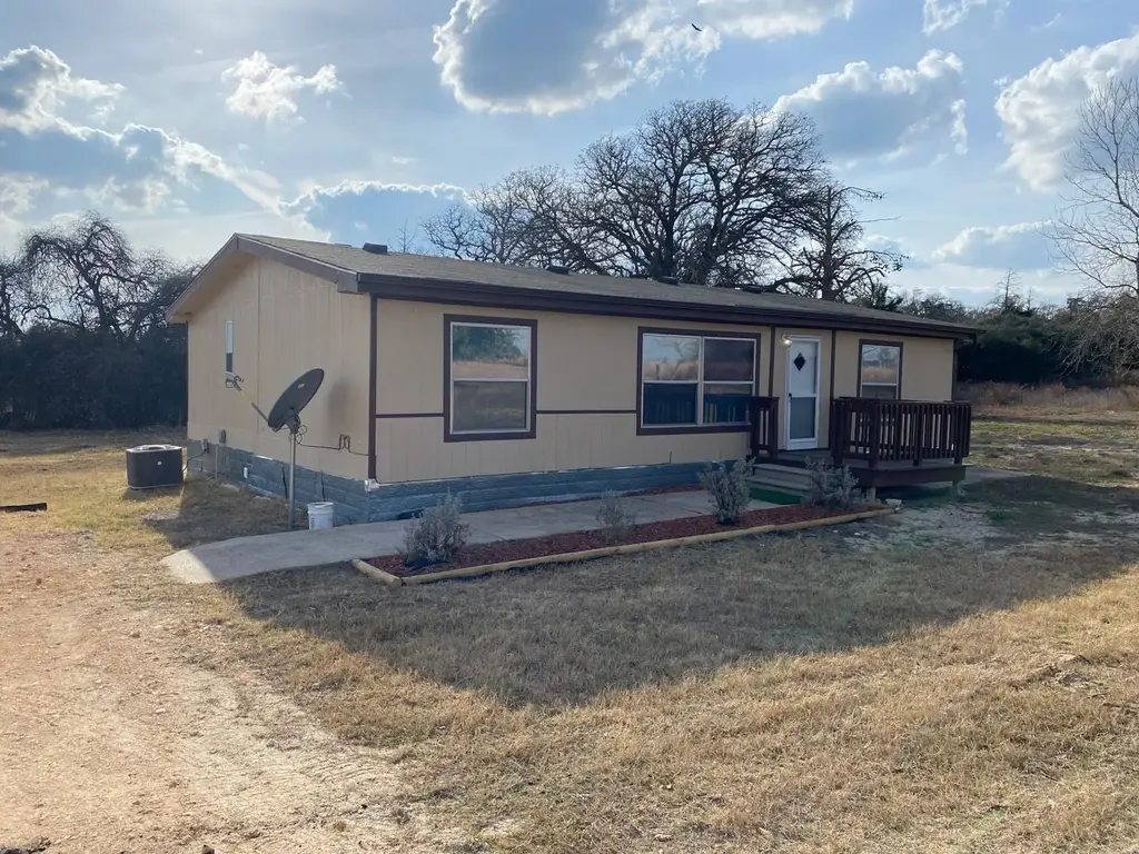 2029 Us-290 E, McDade