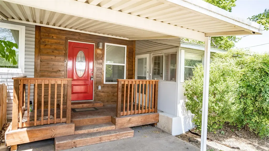 106 W Hoopes Avenue, Pflugerville