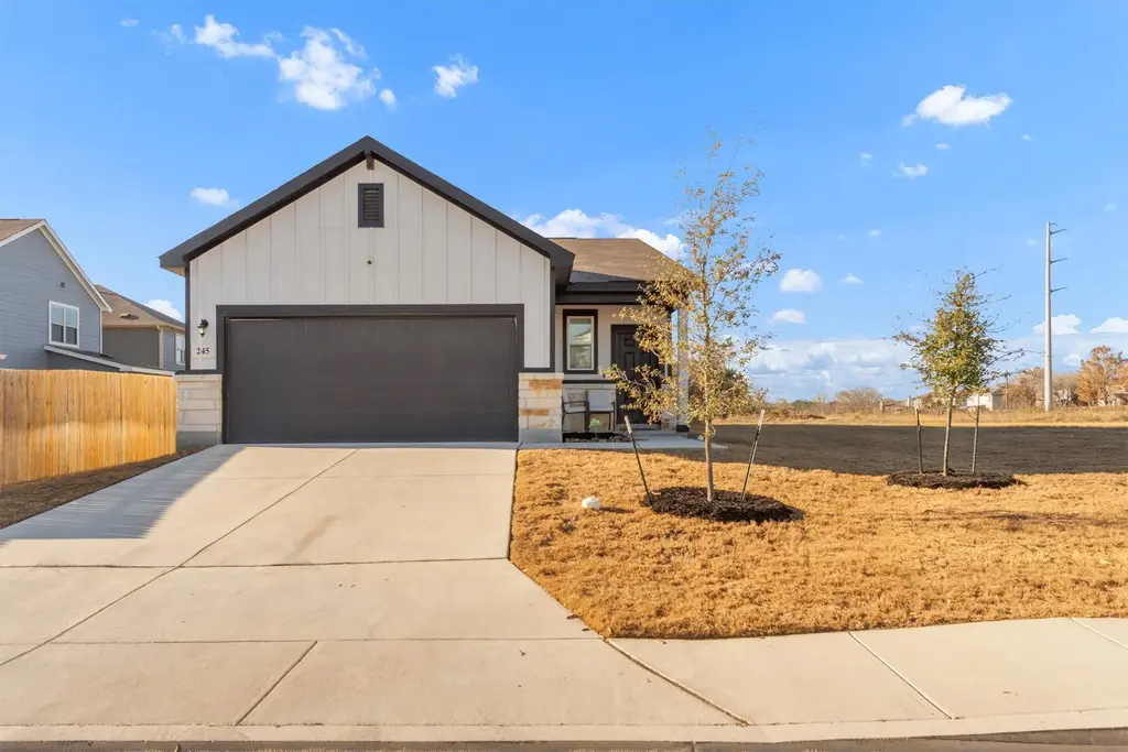 245 Jaycen Lane, New Braunfels